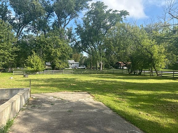 5th image of 620 Pokagon Dr