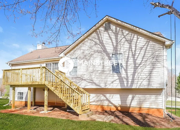 7015 Bristol Trl — Photo 14