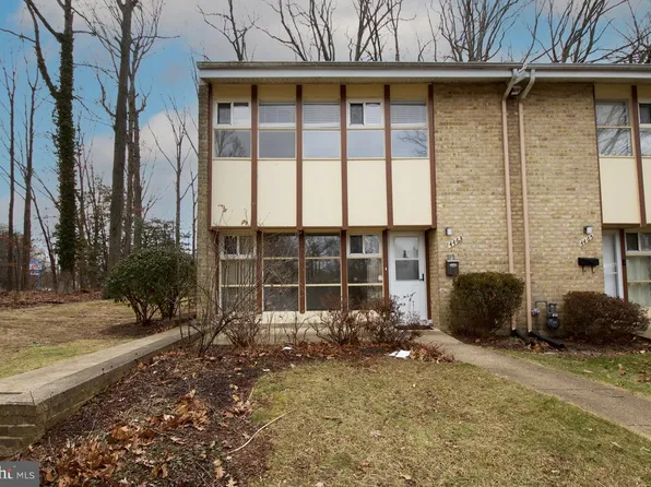 4463 Forest Glen Ct, Annandale, VA 22003