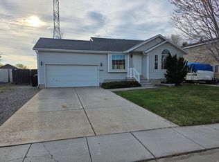 2023 N 1615 W, Clinton, UT 84015