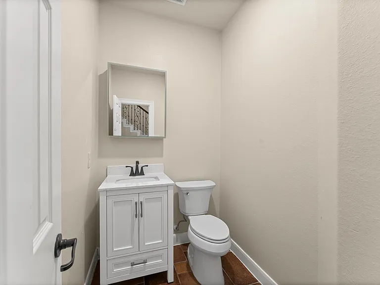 7 N Beech Springs Cir — Photo 16