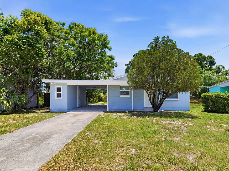 919 Fern Ave