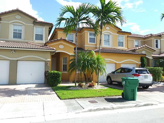 2nd image of 11253 NW 75th Ln