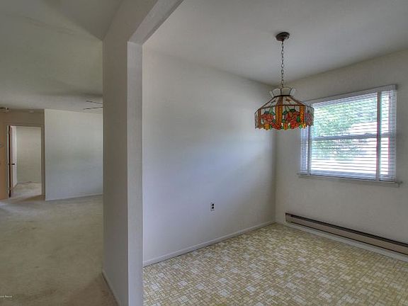 4th image of 38 Columbus Blvd #B