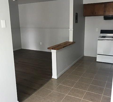 2nd image of 8-151 E McHattie St #8