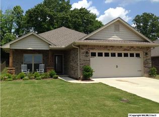 2914 Pasture View Ln SE, Owens Cross Roads, AL 35763