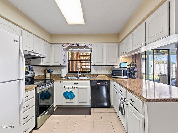 3rd image of 117 Ormond Shores Dr