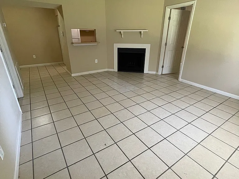 761 Hammond Manor Dr — Photo 7