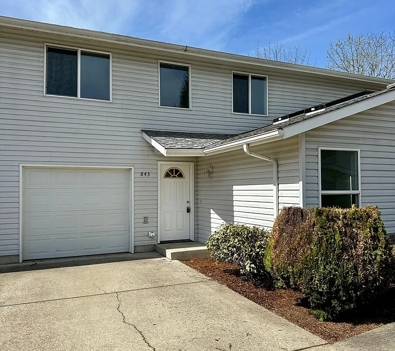 843 Morse Ave SW