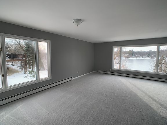 2nd image of 81 Hilltop Dr