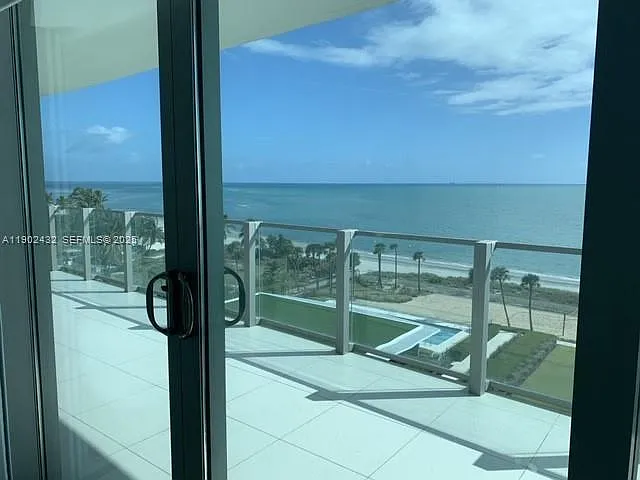 2 bed, 1703 sqft, $19,500 — Photo 4
