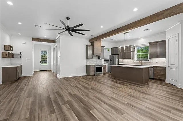 715 W 18th Ave — Photo 6