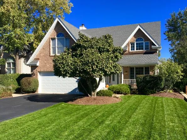 0N741 Woodlawn St, Wheaton, IL 60187