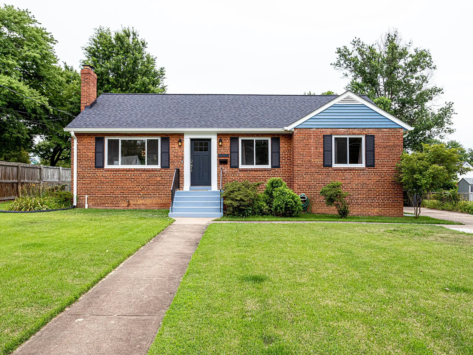5 bed, 2250 sqft, $4,500 — Photo 4