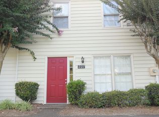 227 High Creek Dr, Roswell, GA 30076