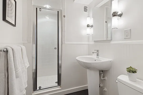 Sold by Compass | media 7