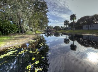 2078 Starboard Dr, Geneva, FL 32732