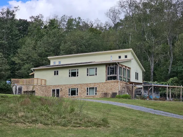 170 Spruce St, Monterey, VA 24465