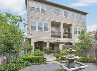 2040 W Main St, Houston, TX 77098