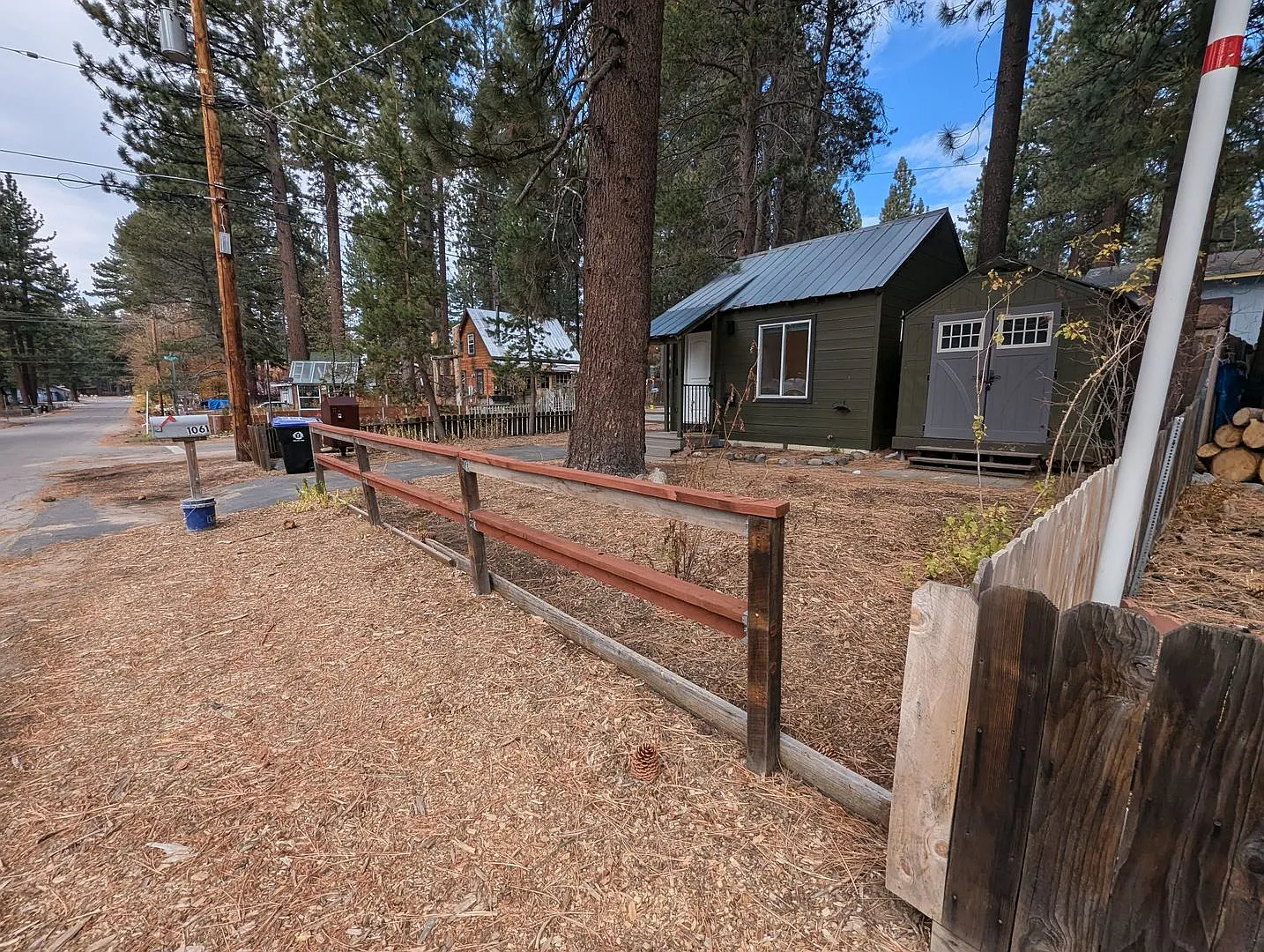 Completely remodeled stand alone Studio Cabin! Available now!! Call and inquire today! — Photo 1