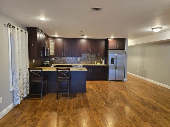 151 20th St, Union City, NJ 07087