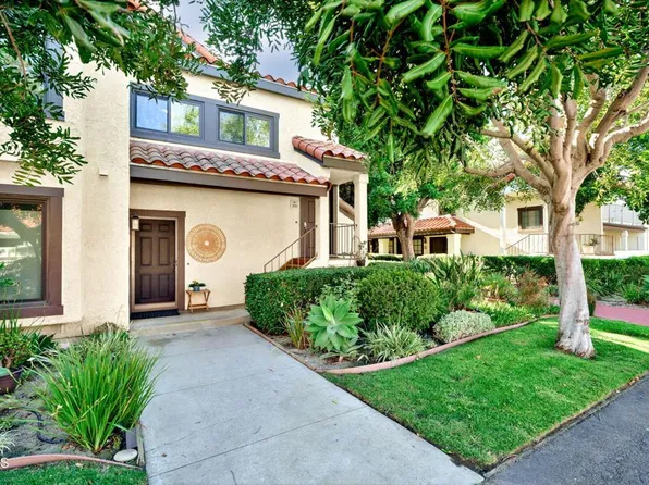 2151 Martinique Ln, Oxnard, CA 93035