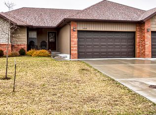 1919 E Maricopa Ave, Ozark, MO 65721