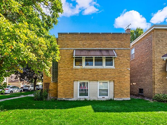 3rd image of 1801 Oak Park Ave