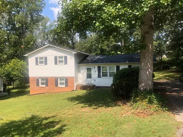 241 Lorraine Dr, Travelers Rest, SC 29690