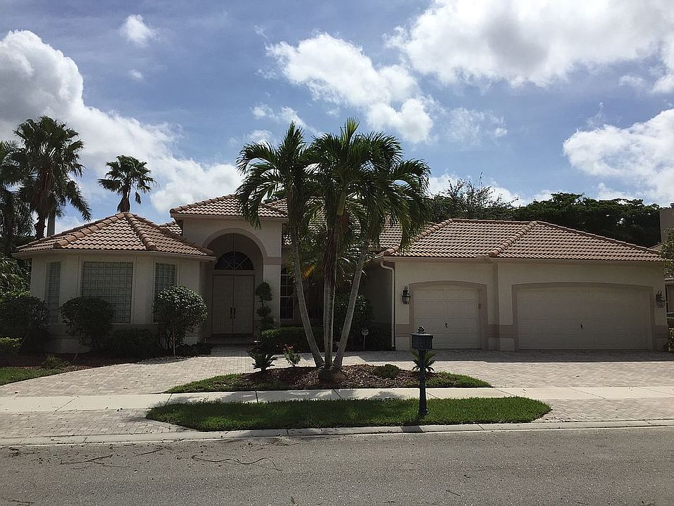 1st image of 2496 Monterey Ct