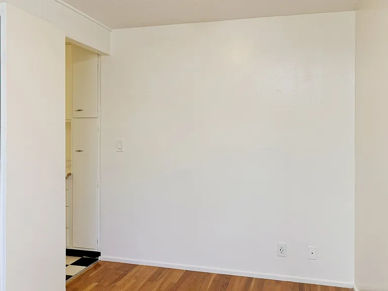 2901 Claremont Ave — Photo 10