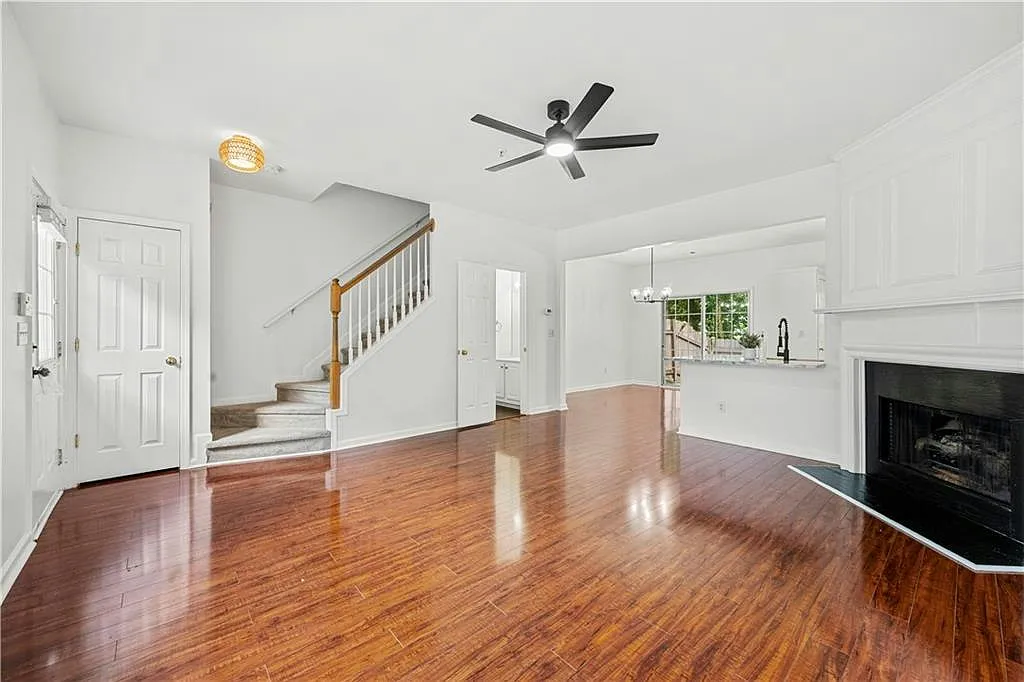 1135 Kilmington Court — Photo 3