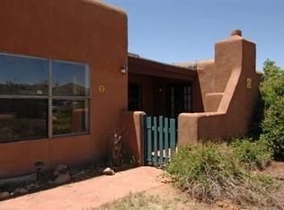 2 Torneo Ct, Santa Fe, NM 87508