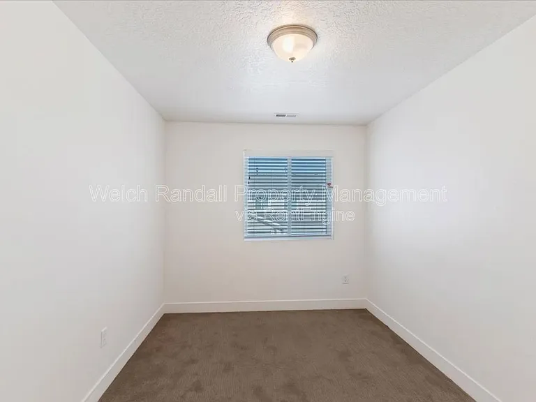 1173 W Shady Brook Ln #11 — Photo 14
