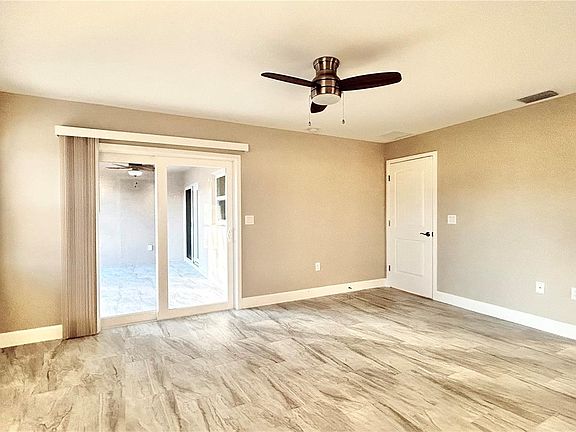 5th image of 3255 Thurston Ave
