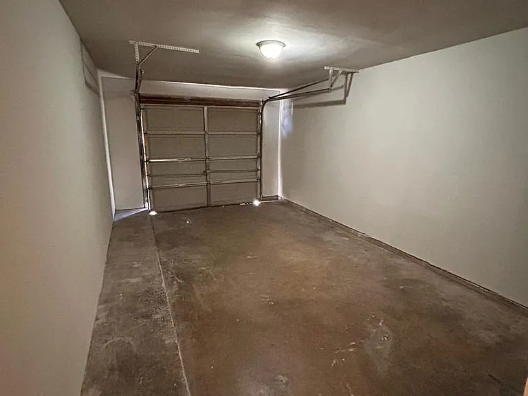 2706 Little Valley Cv #B — Photo 11