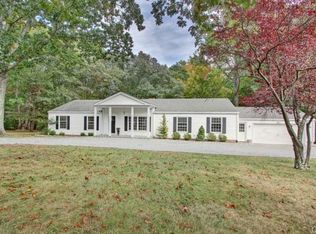 168 Spring Hill Rd, Fairfield, CT 06824