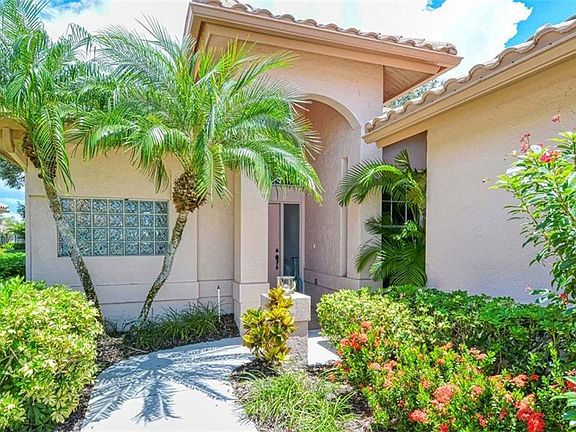 2nd image of 7187 Del Lago Dr