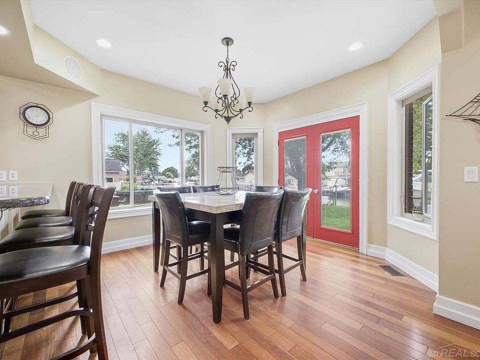 38241 Circle Dr, photo 28