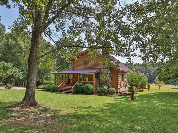 211 Big Sky Dr, Hamilton, GA 31811