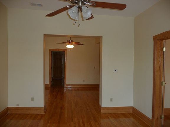 5th image of 1857 N Kedzie Ave APT 2R