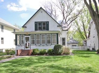 1110 7th St S, Fargo, ND 58103