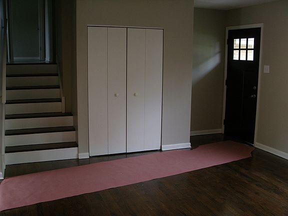 4th image of 2163 N Westmoreland Dr