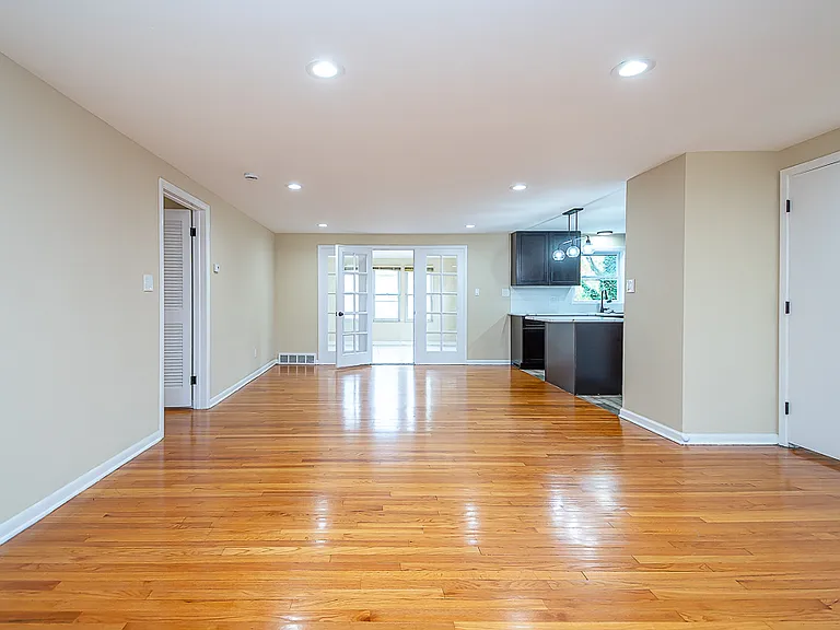 18309 Newell Rd #UP — Photo 5