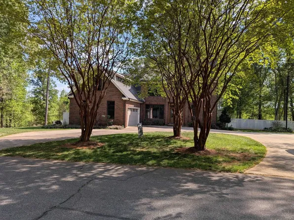 484 Chisholm Trl, Rutherfordton, NC 28139
