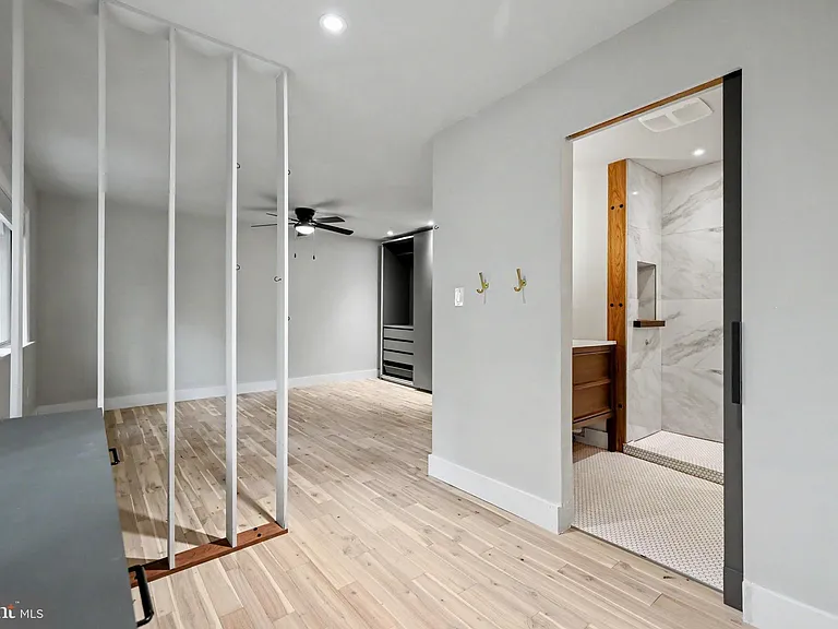 2105 Glencourse Ln — Photo 28