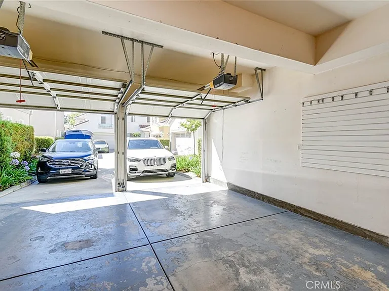 175 Cherrybrook Ln — Photo 37