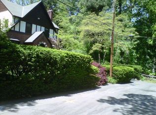 10 Park Pl, Kings Point, NY 11024