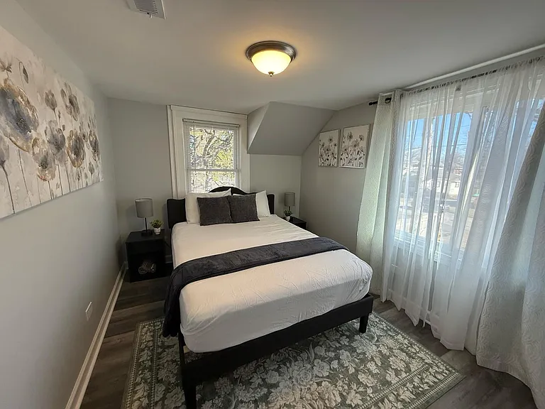 543 Michigan Ave — Photo 21