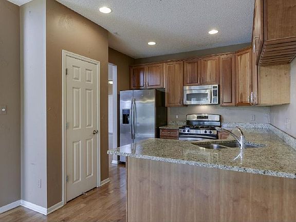 4th image of 5071 Yuma Ln N
